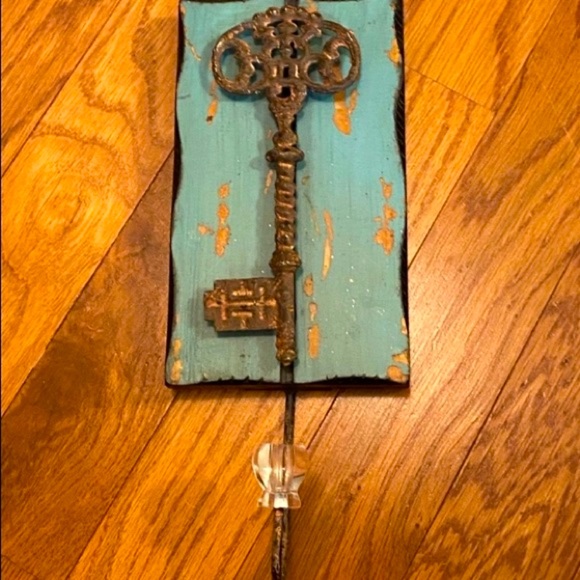 Other - 🎈Rustic key decor with hook
